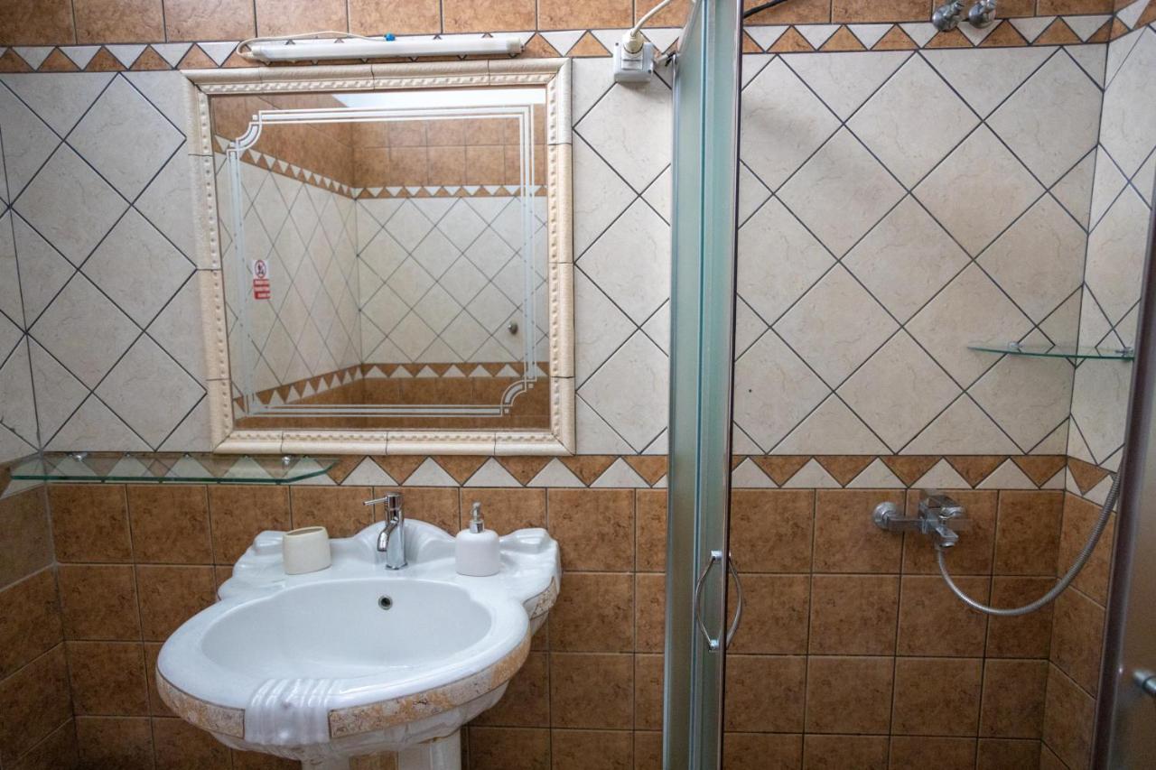 Vila Aulona Vlore Ngoại thất bức ảnh